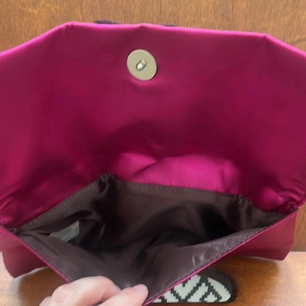 avon Pink Clutch with purple beaded Floral Accent y2k